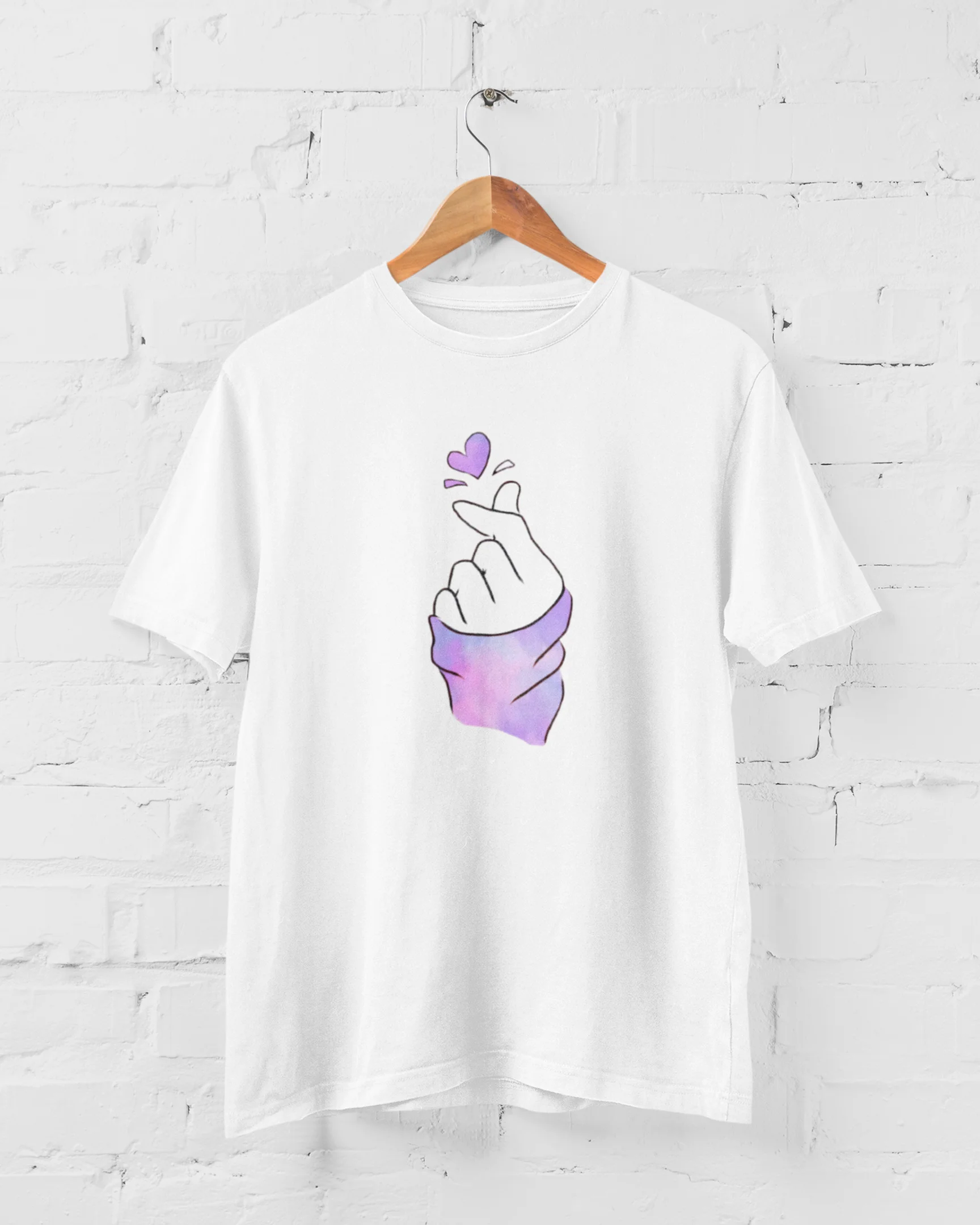 T-Shirt “Some love”